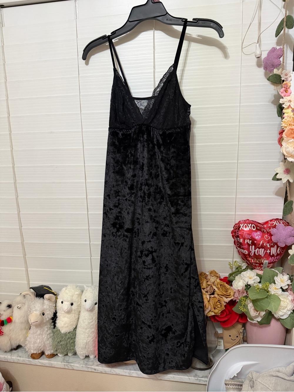 Forever 21 Black Velvet Lace Dress